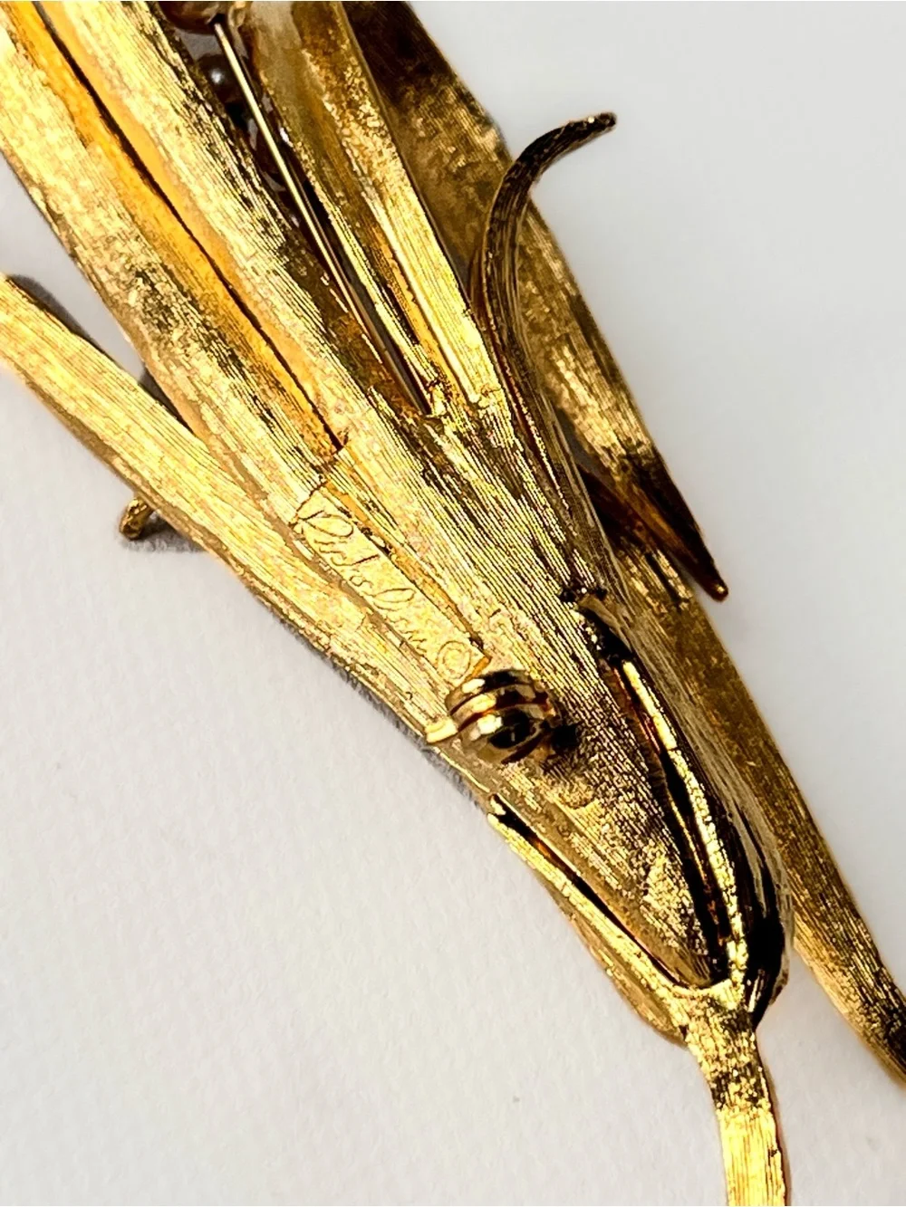 Vintage Richelieu Pearl Lily Gold Tone Brooch 1950’s